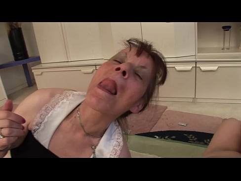 ❤️ Två mormödrar och en farfar har en trekant ❤️ Pornvideo at us sv.filmexxx18.ru