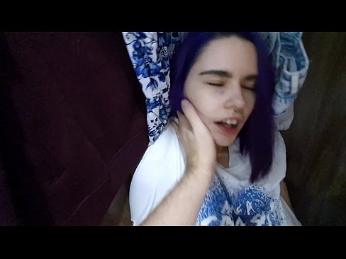 ❤️ Hittade min syster i garderoben och hjälpte henne att komma ❤️ Pornvideo at us sv.filmexxx18.ru